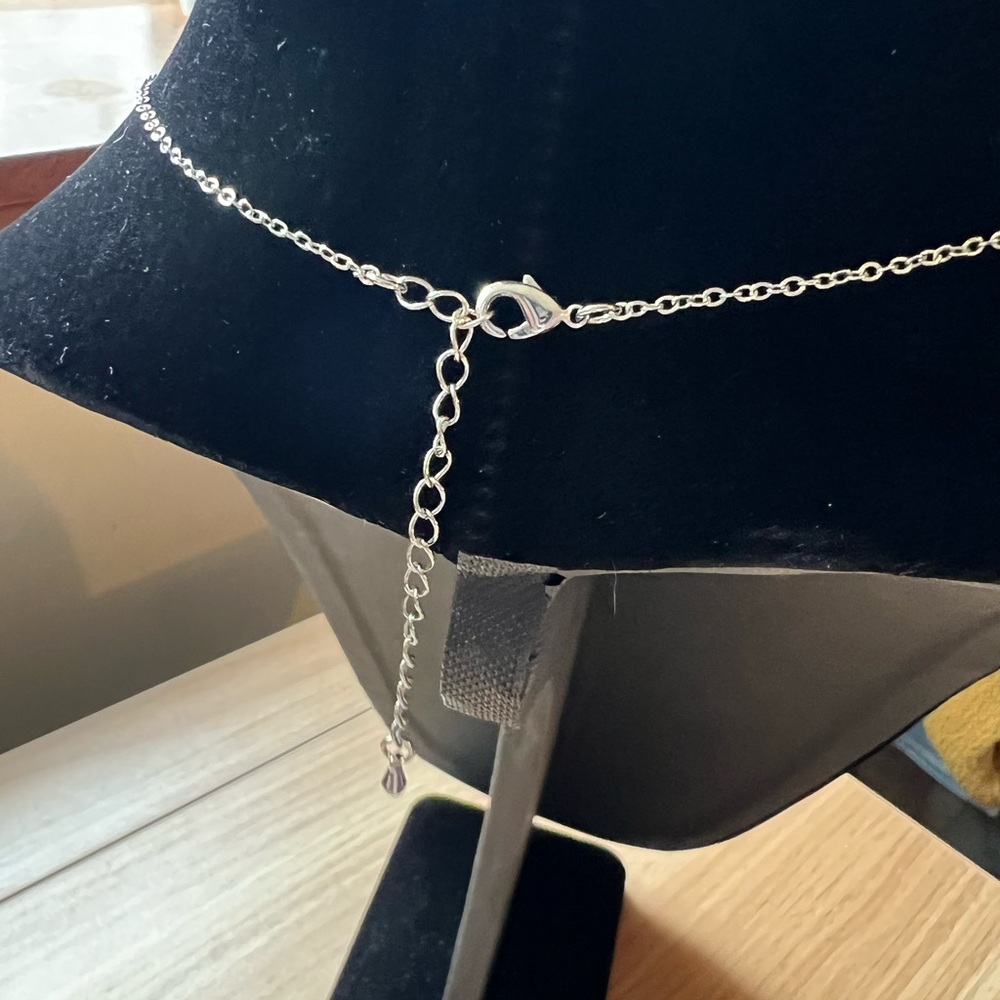 Brighton Teddy Pendant Charm on Unbranded Chain - Picture 6 of 12